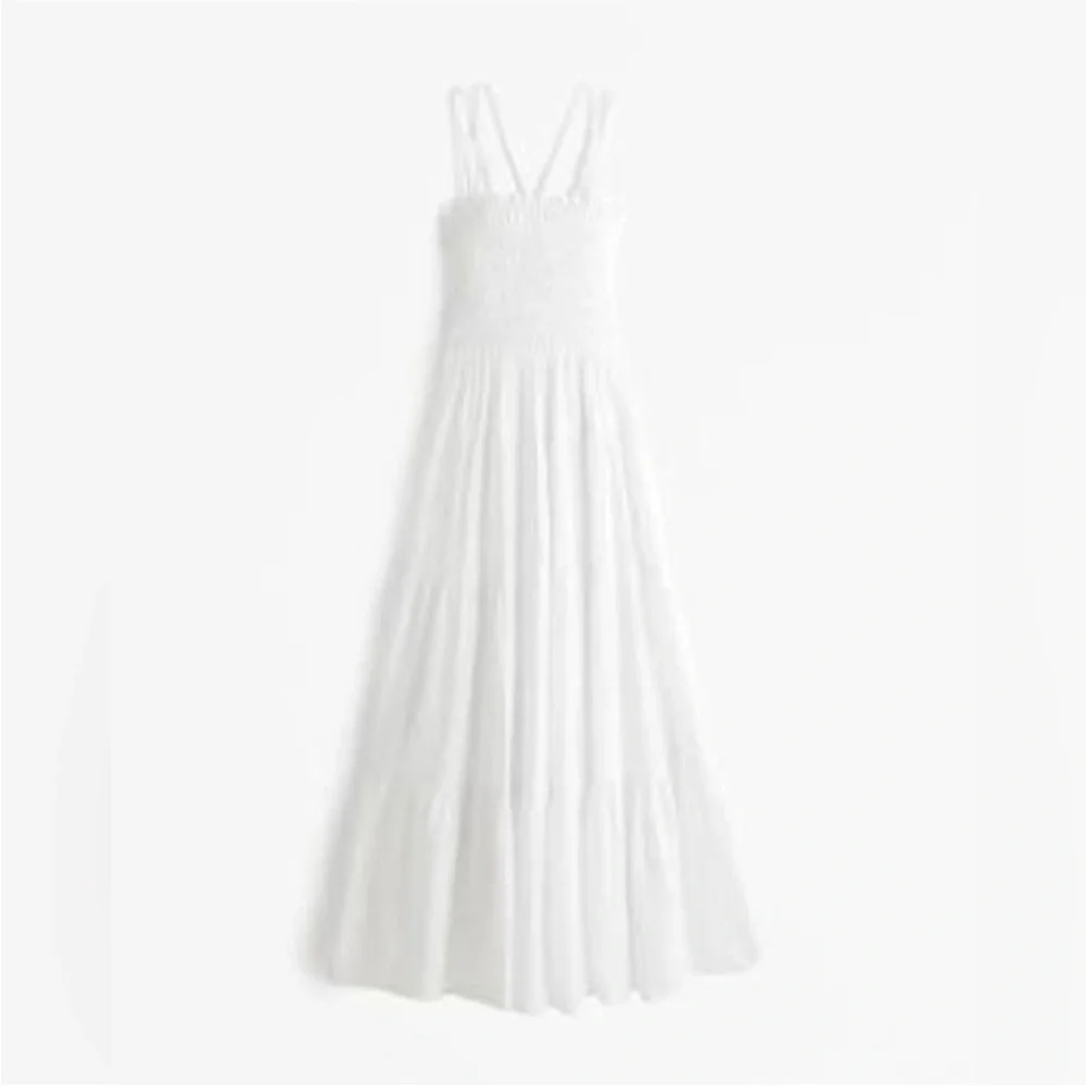 Women's Smocked Bodice Maxi Dress Elegant White